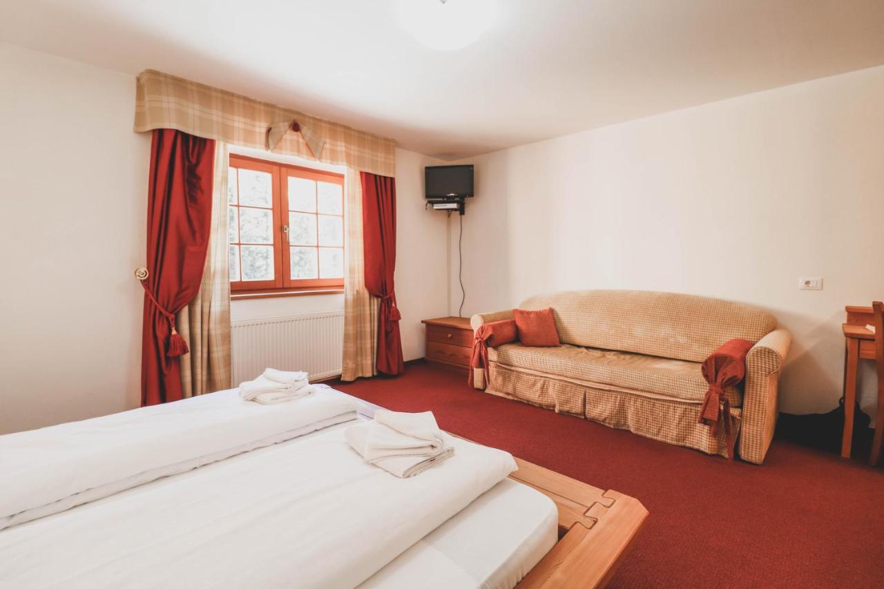 Skihotel Weiberhimmel ウルティモ エクステリア 写真